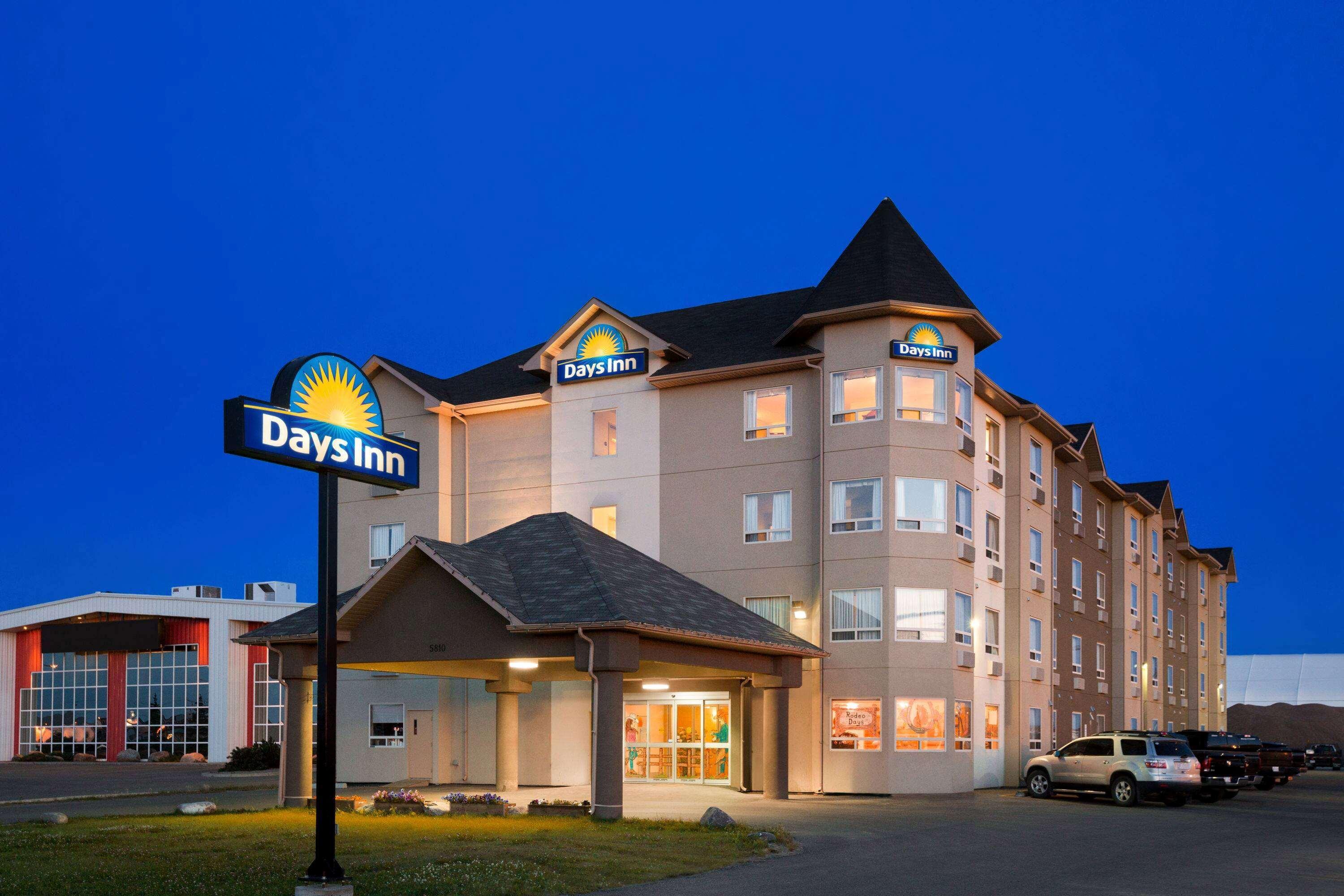 邦尼维尔戴斯酒店 Bonnyville 外观 照片